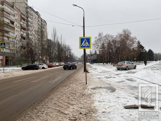ДТП в Кривом Роге: автомобиль Chevrolet сбил двух школьниц на пешеходном переходе 