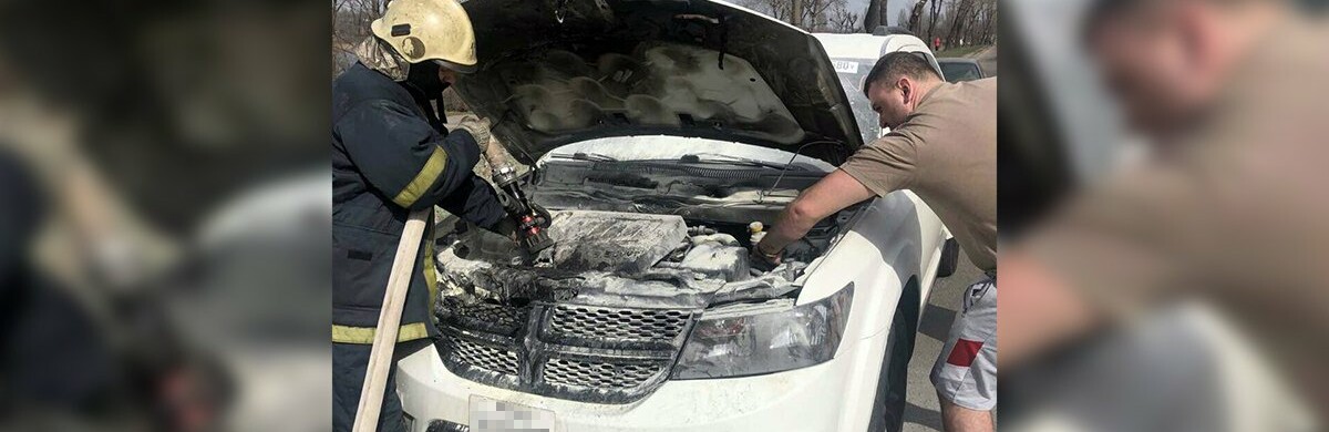 В Кривом Роге сгорел Dodge, припаркованный на временной стоянке, - ФОТО 