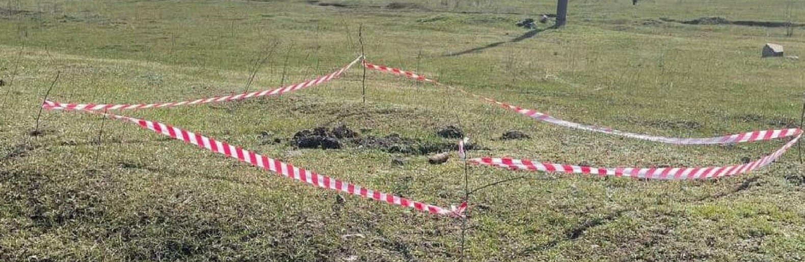 В поле под Кривым Рогом нашли устаревший артиллерийский снаряд, - ФОТО