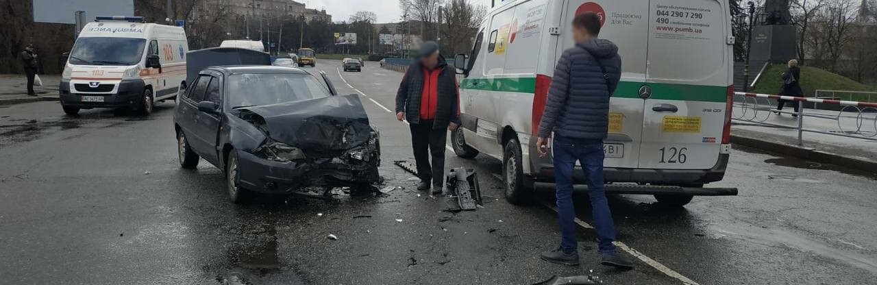 В результате ДТП в Кривом Роге пострадали 2 человека, - ФОТО 