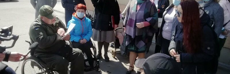 Криворожане с инвалидностью протестировали подъёмники и переход на улице Лермонтова, - ФОТО, ВИДЕО