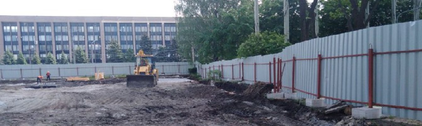 Возле будущего 72-метрового флагштока в Кривом Роге побывали нардепы и руководители области, - ФОТО, ВИДЕО
