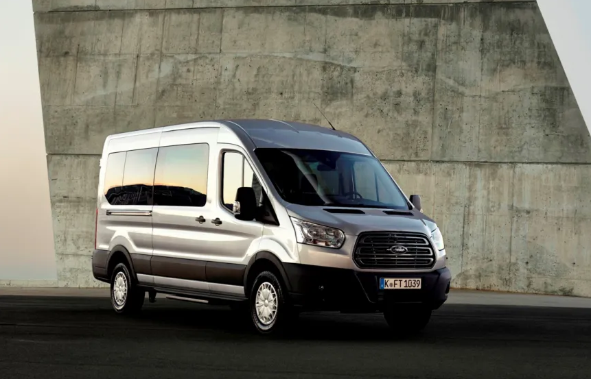 Ford Transit Minibus: особливості експлуатації в Україні Ford Transit Minibus: особливості експлуатації в Україні