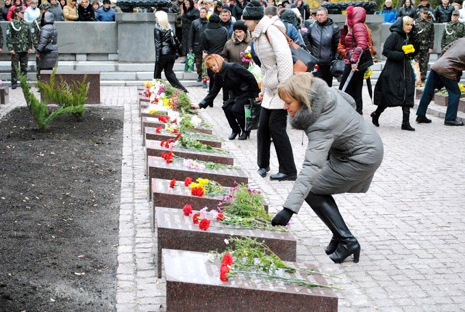 2014.10.24_ЦГОК_ПСП_Открытие мемориала_70 лет освобождения Украины (178)