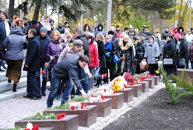 2014.10.24_ЦГОК_ПСП_Открытие мемориала_70 лет освобождения Украины (134)