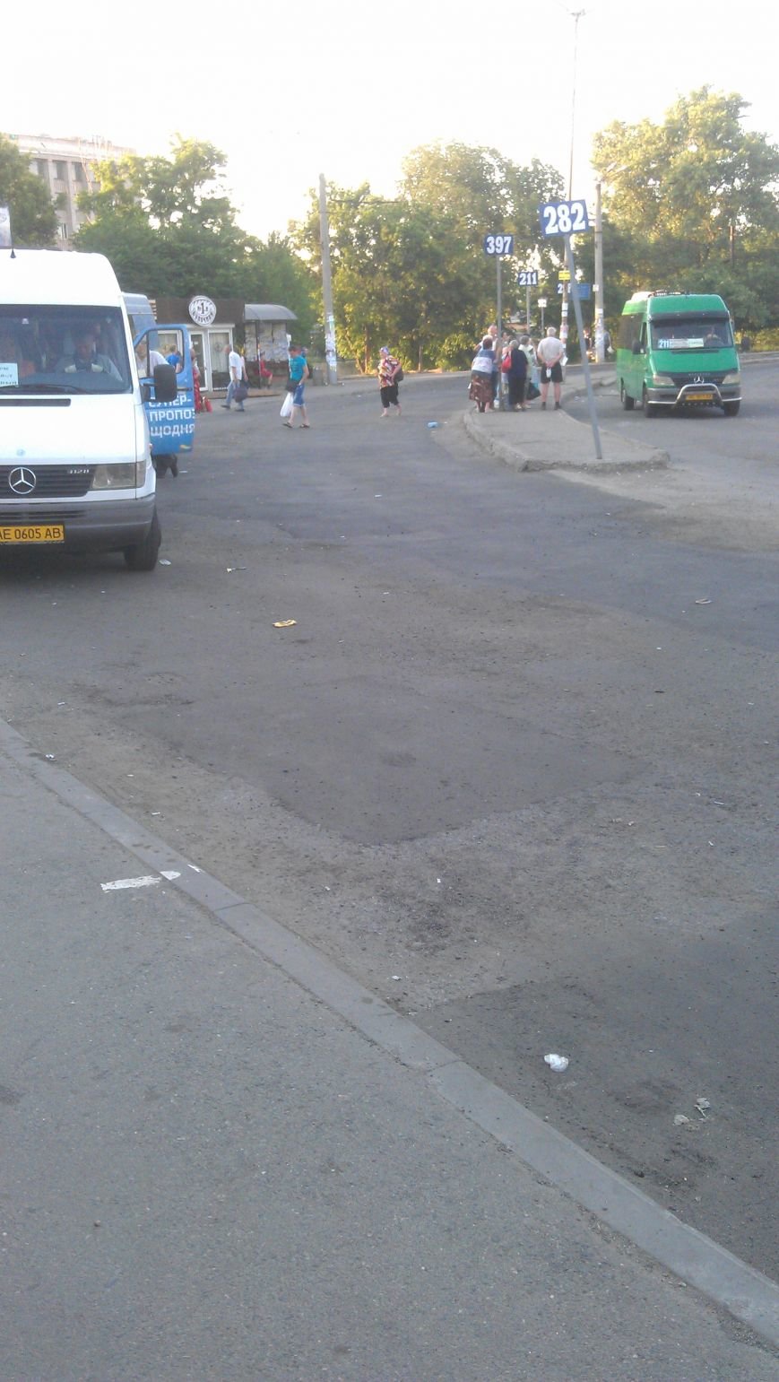 В Кривом Роге отремонтировали  дорожное покрытие на площади Освобождения (ФОТО) (фото) - фото 1