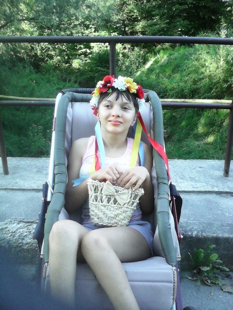 В четверг в Кривом Роге откроется выствка вышивок Камилы Лаврентьевой (фото) - фото 1