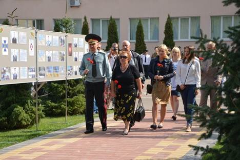 Первокурсники Национальной академии СБУ приняли присягу на верность украинскому народу (ФОТО, ВИДЕО) (фото) - фото 3