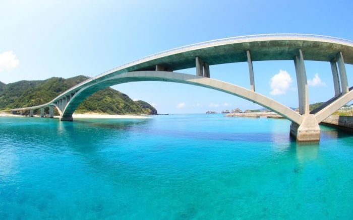 World_Japan_Okinawa_bridge_022115_